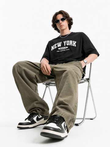 Urban New York Oversized Graphic T-Shirt – Black