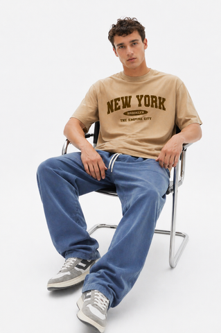 Urban New York Oversized Graphic T-Shirt – Black