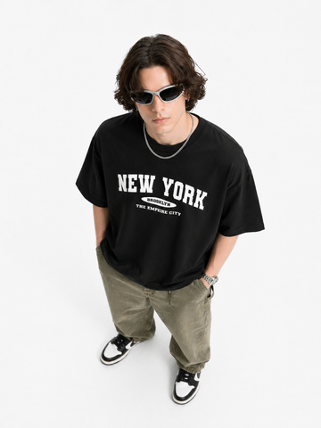 Urban New York Oversized Graphic T-Shirt – Black