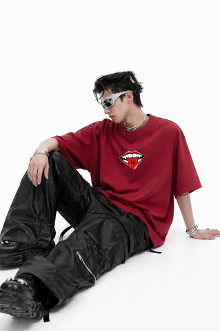 Scarlet Bite Graphic Oversized T-Shirt