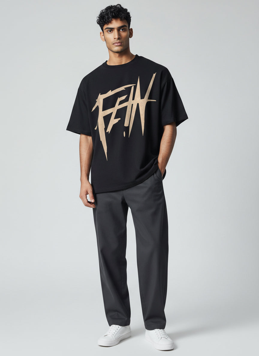 Utopia Statement Oversized T-Shirt – Black