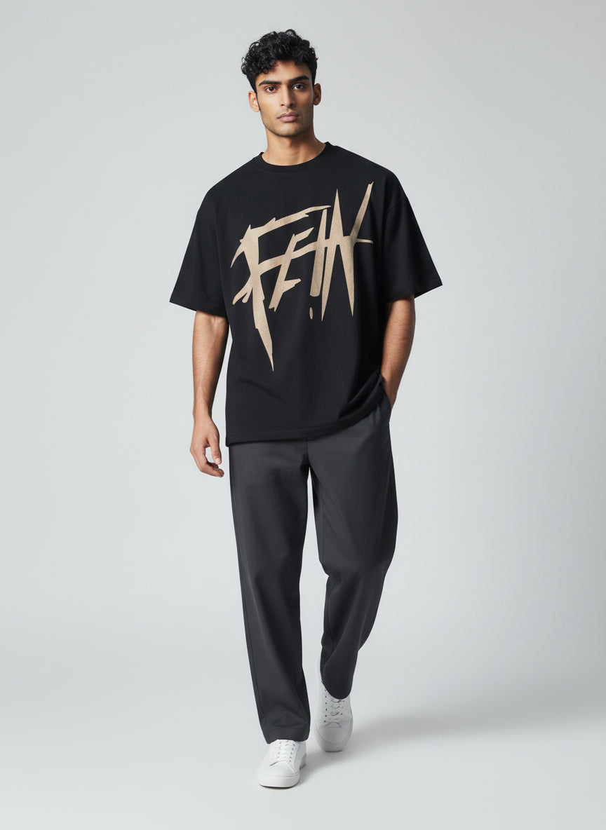 Utopia Statement Oversized T-Shirt – Black